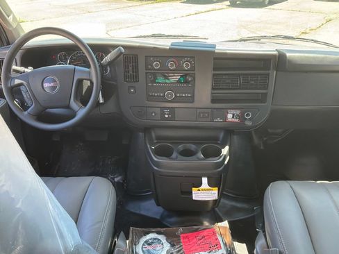 New 2026 GMC Savana 2500 Extended w/ Safety Package RWD image 59
