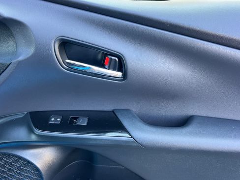 Certified 2021 Toyota Prius XLE AWD/4WD image 18