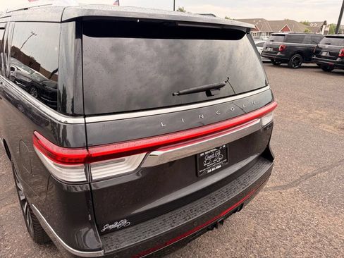Used 2022 Lincoln Navigator L Reserve AWD/4WD image 21