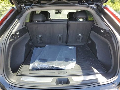New 2025 Cadillac Optiq Sport 1 w/ LPO, Floor Liner Package image 8