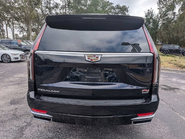 Certified 2024 Cadillac Escalade Premium Luxury w/ Performance Package AWD/4WD image 4