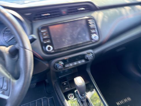 Used 2024 Nissan Kicks SR FWD image 26
