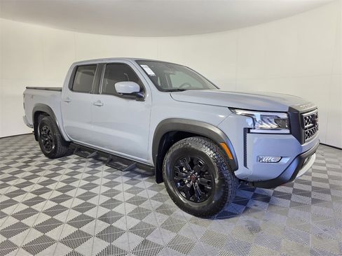 Used 2024 Nissan Frontier Pro-X w/ Pro Convenience Package image 2