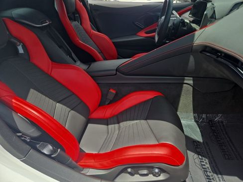 Used 2024 Chevrolet Corvette Stingray Preferred Conv w/ Z51 Performance Package RWD image 18