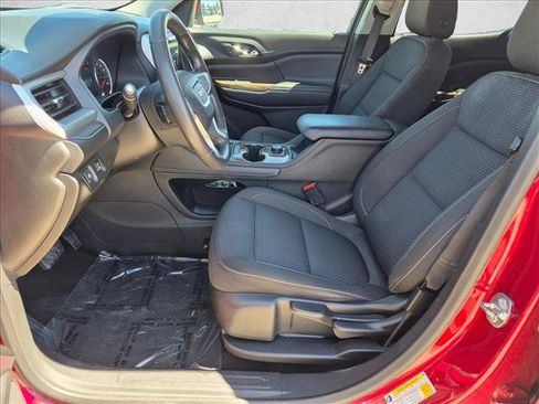 Used 2023 GMC Acadia SLE FWD image 15