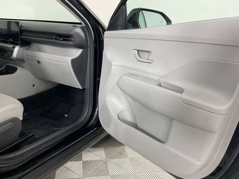 Used 2024 Hyundai Kona SEL FWD image 17