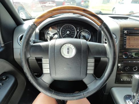 Used 2007 Lincoln Mark LT 2WD image 24