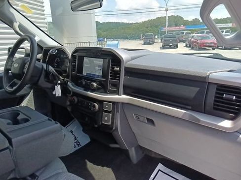Used 2023 Ford F150 XLT AWD/4WD image 32