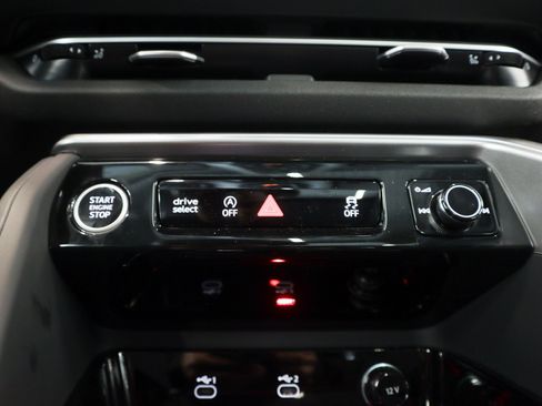 New 2026 Audi Q5 Premium AWD/4WD image 22