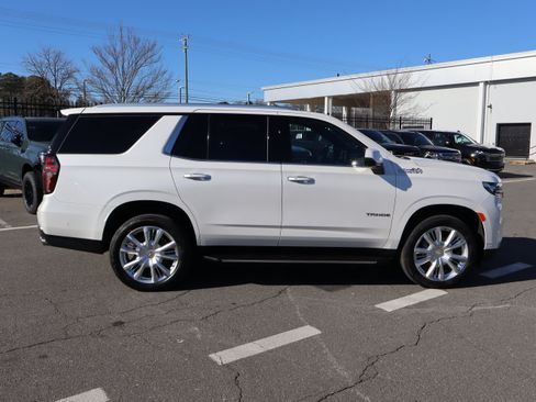 Certified 2024 Chevrolet Tahoe High Country w/ Advanced Technology Package image 11