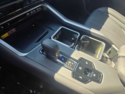 Used 2025 Lexus TX 500h AWD w/ Technology Package image 31