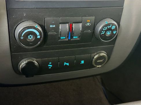 Used 2010 GMC Yukon SLE w/ Convenience Package image 15