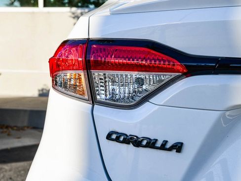 Used 2023 Toyota Corolla SE image 7