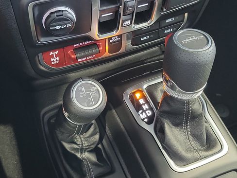 New 2025 Jeep Gladiator Mojave AWD/4WD image 29