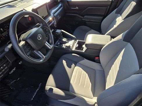 Used 2024 Toyota Tacoma TRD Sport image 15