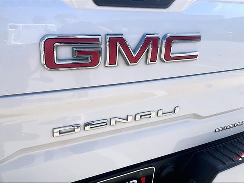 Used 2025 GMC Sierra 1500 Denali w/ Technology Package AWD/4WD image 31