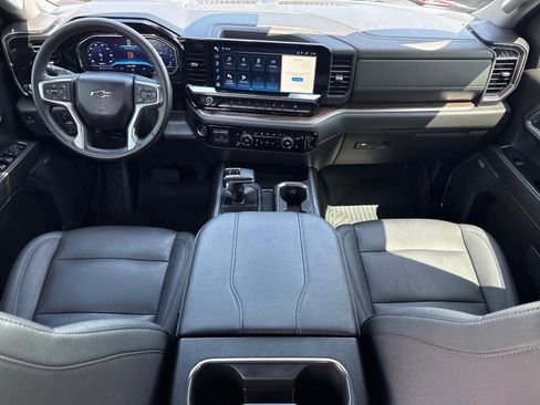 Used 2023 Chevrolet Silverado 1500 LT Trail Boss w/ LT Trail Boss Premium Package AWD/4WD image 12