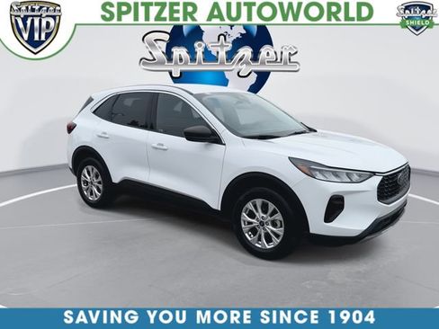 Used 2024 Ford Escape Active AWD/4WD image 2