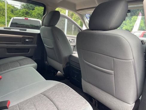 Used 2016 RAM 1500 Big Horn AWD/4WD image 32