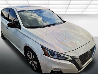 Used 2022 Nissan Altima 2.5 SL