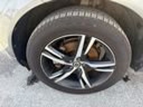 Used 2020 Volvo XC60 T5 R-Design w/ Protection Package Premier image 10