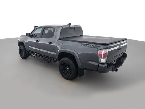 Used 2021 Toyota Tacoma TRD Sport image 7