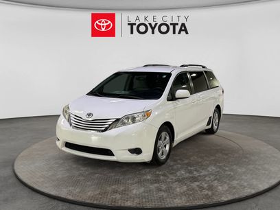 Used 2017 Toyota Sienna LE