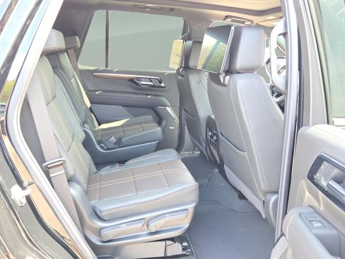 New 2026 Chevrolet Tahoe High Country AWD/4WD image 15