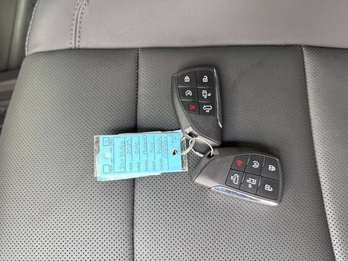 Used 2025 GMC Hummer EV 3X AWD/4WD image 34