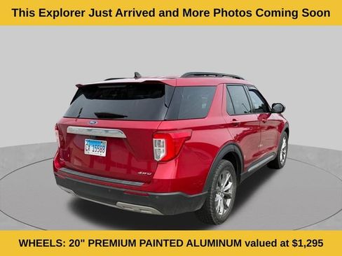 Used 2021 Ford Explorer XLT w/ Equipment Group 202A AWD/4WD image 5