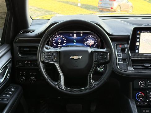 Used 2022 Chevrolet Suburban High Country AWD/4WD image 35