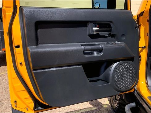 Used 2007 Toyota FJ Cruiser 4WD image 21