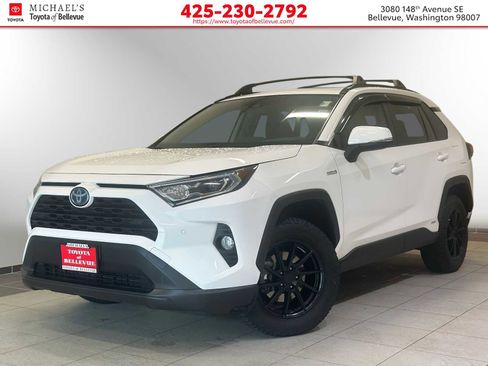 Used 2019 Toyota RAV4 XLE w/ Convenience Package image 1