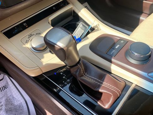 Used 2018 Lexus ES 350 w/ Premier Package FWD image 24