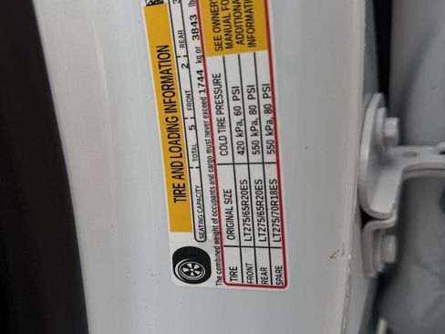 Used 2024 Chevrolet Silverado 3500 LT w/ Safety Package image 33