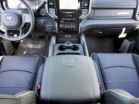 New 2026 RAM 3500 Laramie AWD/4WD image 29