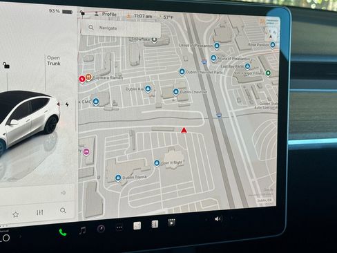 Used 2023 Tesla Model Y Long Range image 23