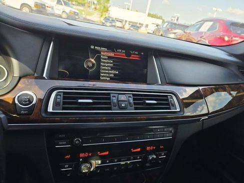 Used 2015 BMW 750i RWD image 20