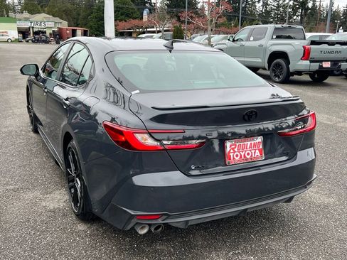 Used 2026 Toyota Camry SE w/ Convenience Package image 9