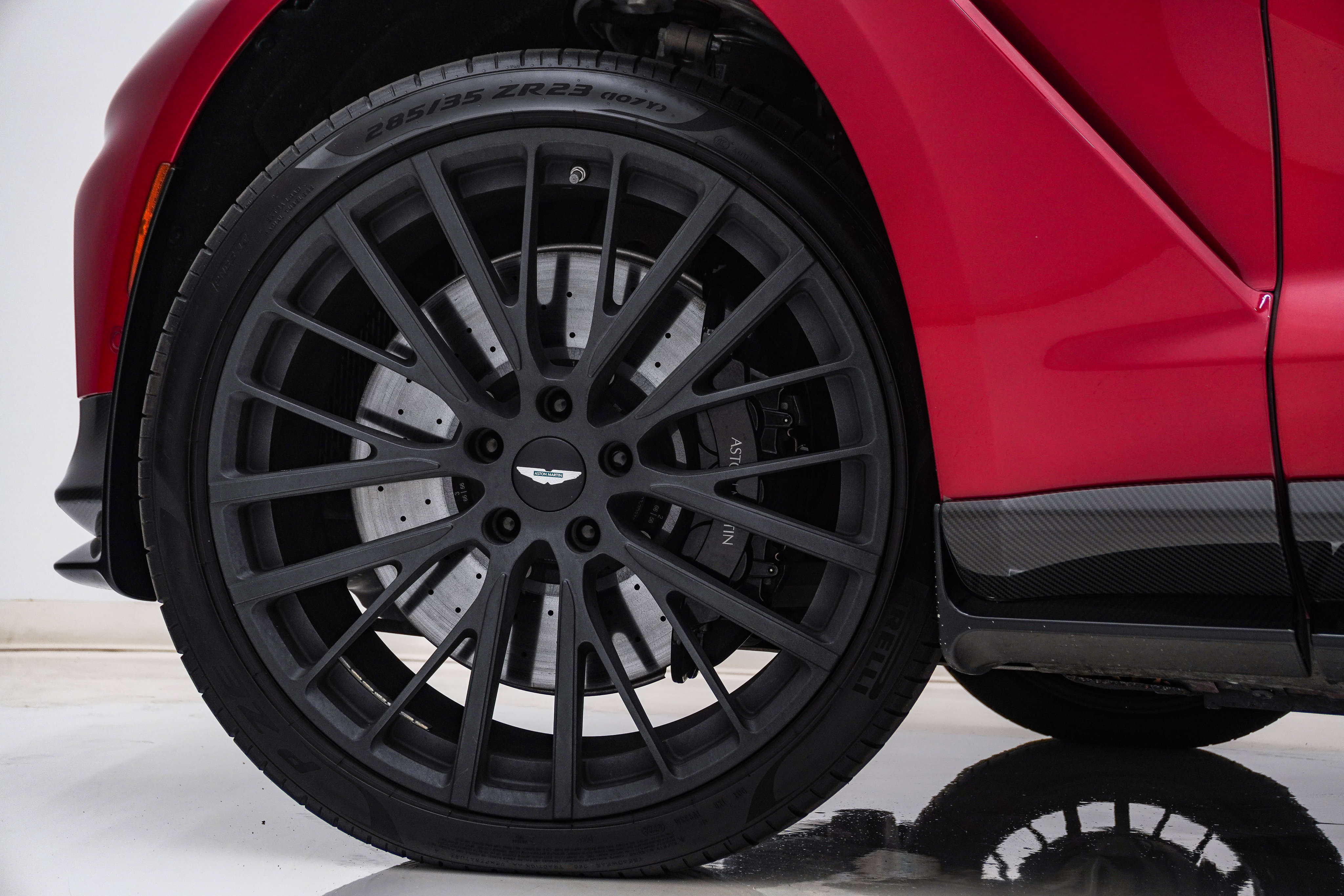 Used 2025 Aston Martin DBX 707 AWD/4WD image 15