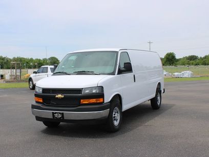 New 2026 Chevrolet Express 3500 Extended w/ Driver Convenience Package