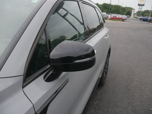 Used 2022 Kia Sorento SX AWD/4WD image 13