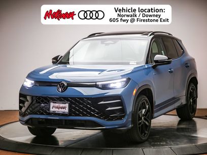Used 2025 Volkswagen Tiguan SE R-Line