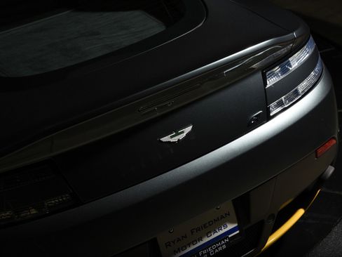 Used 2016 Aston Martin V8 Vantage GT RWD image 11