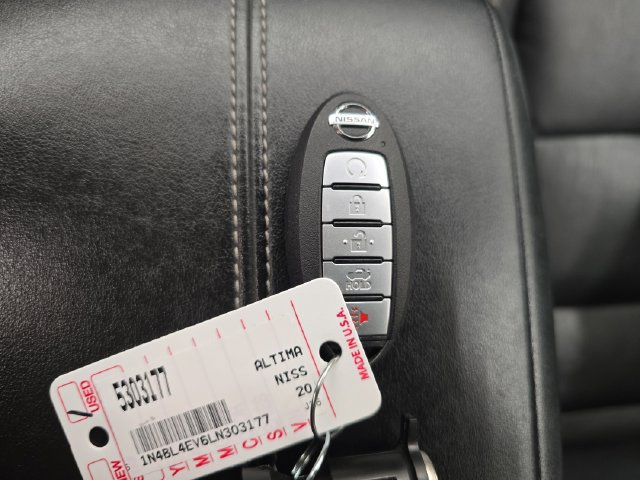 Used 2020 Nissan Altima 2.5 SL FWD image 26
