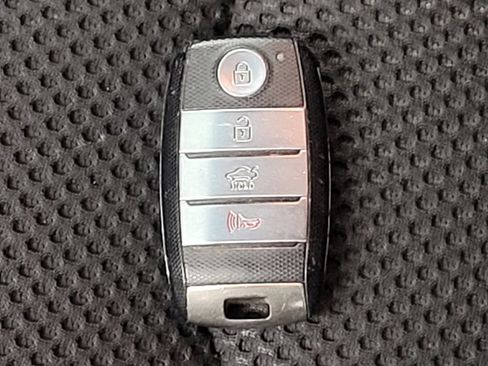 Used 2019 Kia Optima S FWD image 32