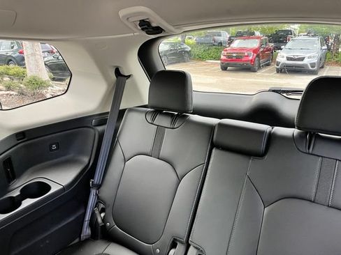 Used 2023 Honda Pilot EX-L image 9