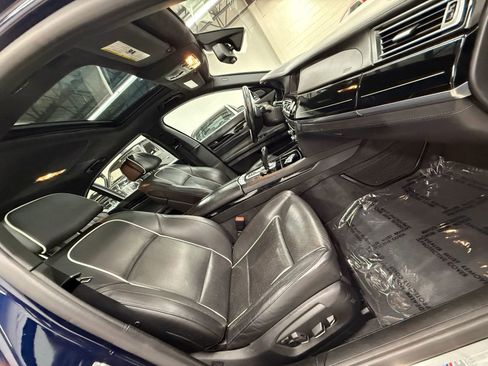 Used 2015 BMW 750Li w/ M Sport Edition RWD image 24