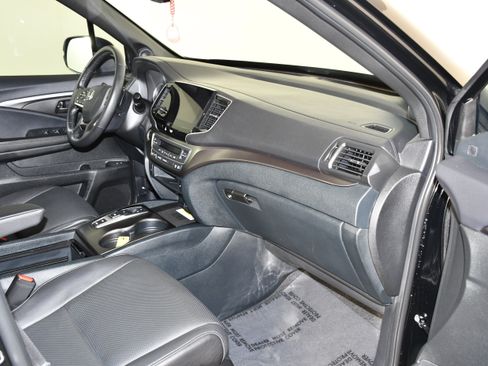 Certified 2023 Honda Passport EX-L image 32
