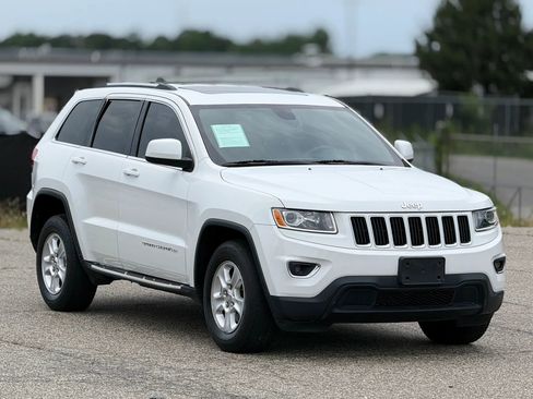 Used 2014 Jeep Grand Cherokee Laredo w/ Security & Convenience Group AWD/4WD image 1